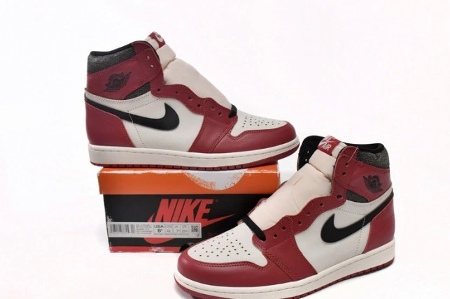 Kicked Out Shoe Store and Found 1 Retro Jordan DZ5485-612 Lost High OG Chicago 0811